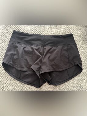 Lululemon Speed Up Shorts 2.5” Low Rise Size 4 Black